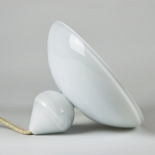 La lampe à poser Ellipse - Collection Moire - Blanc - Atelier George - Photo ©Atelier George