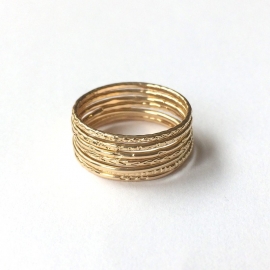 Seven-band ring - Gold - Lucy Luce - Photo ©Lucy Luce