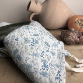 Washed linen tea towel - Blue Flowers 2 - Linge Particulier - Photo © GARANCE CASSIEN